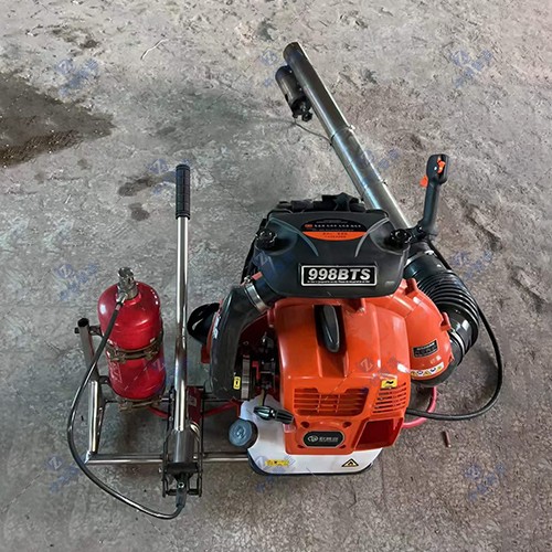 吹雪融冰機(jī)的使用流程教導(dǎo)