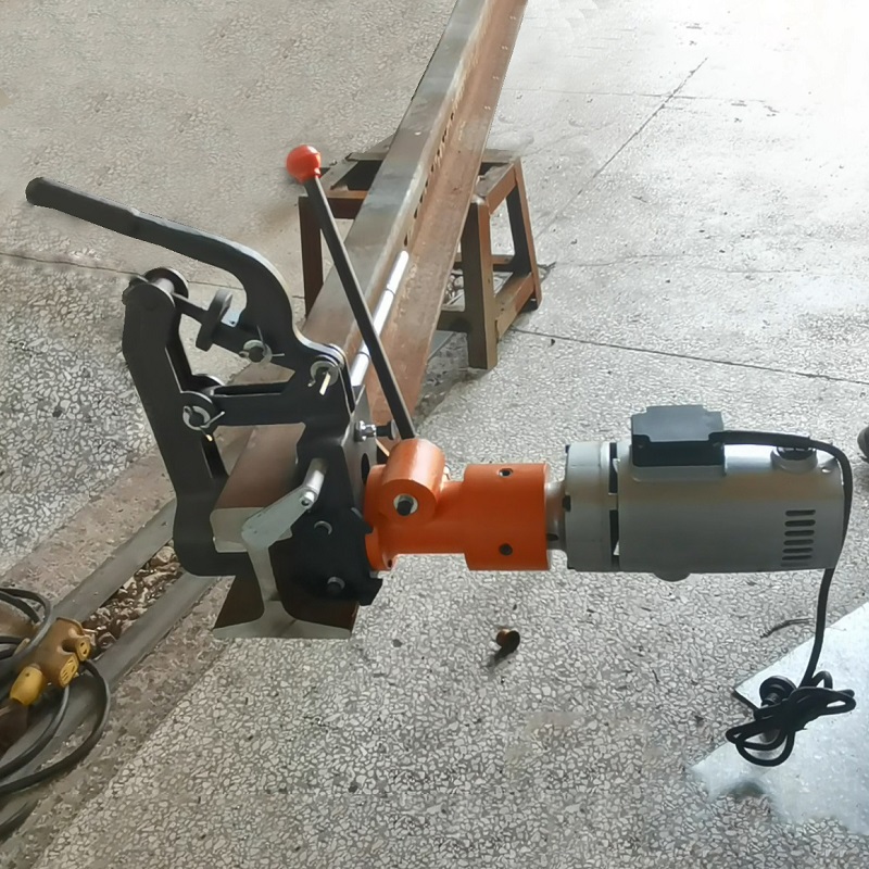 220V電動鋼軌鉆孔機(jī)作業(yè)流程